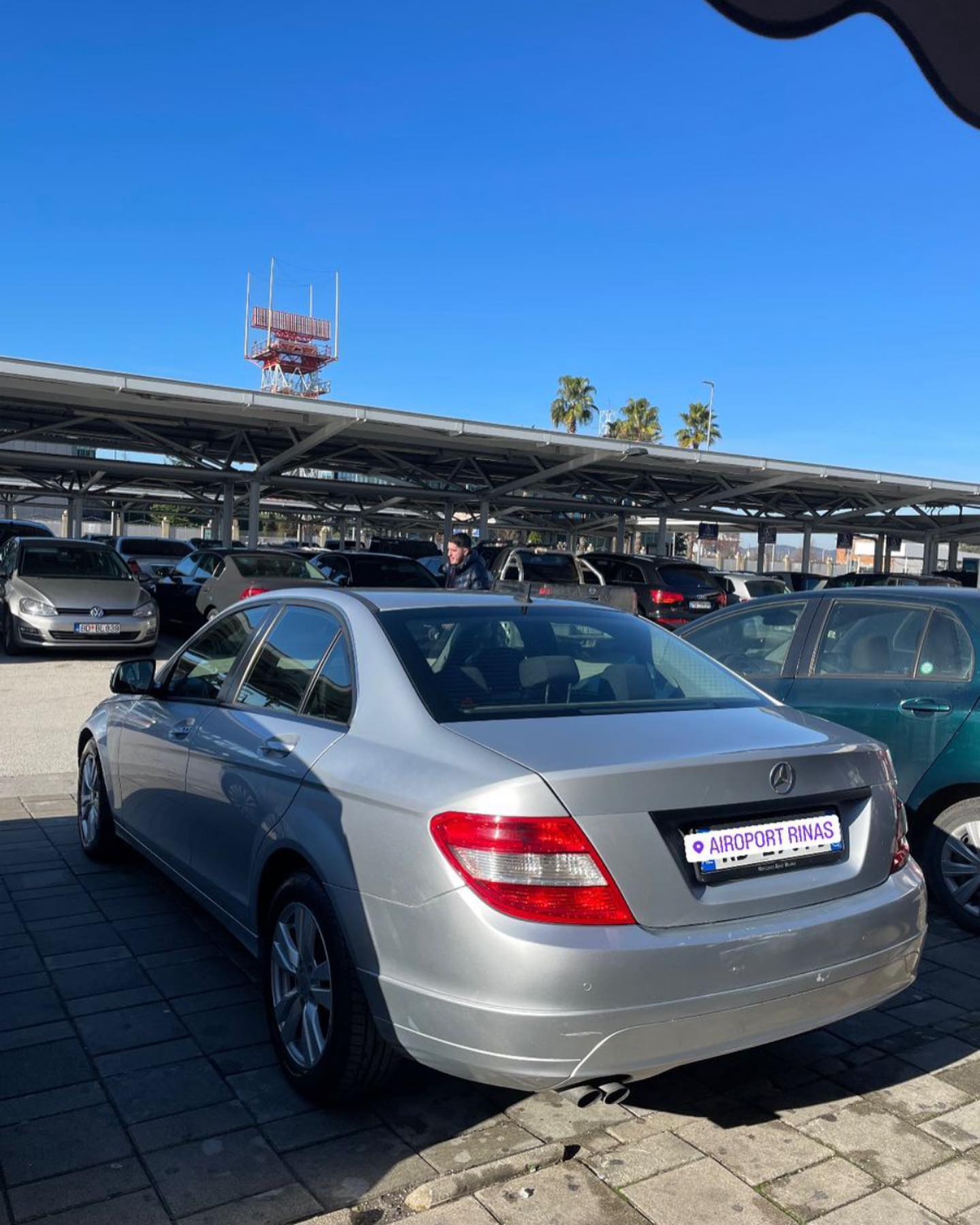 aeroport_rent_cars_1704794215_3276373809064278885_64353964866